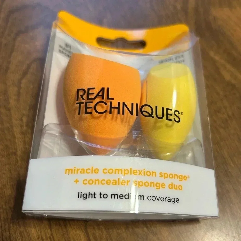 Real techniques Makeup sponges‎ set of 2 NWT